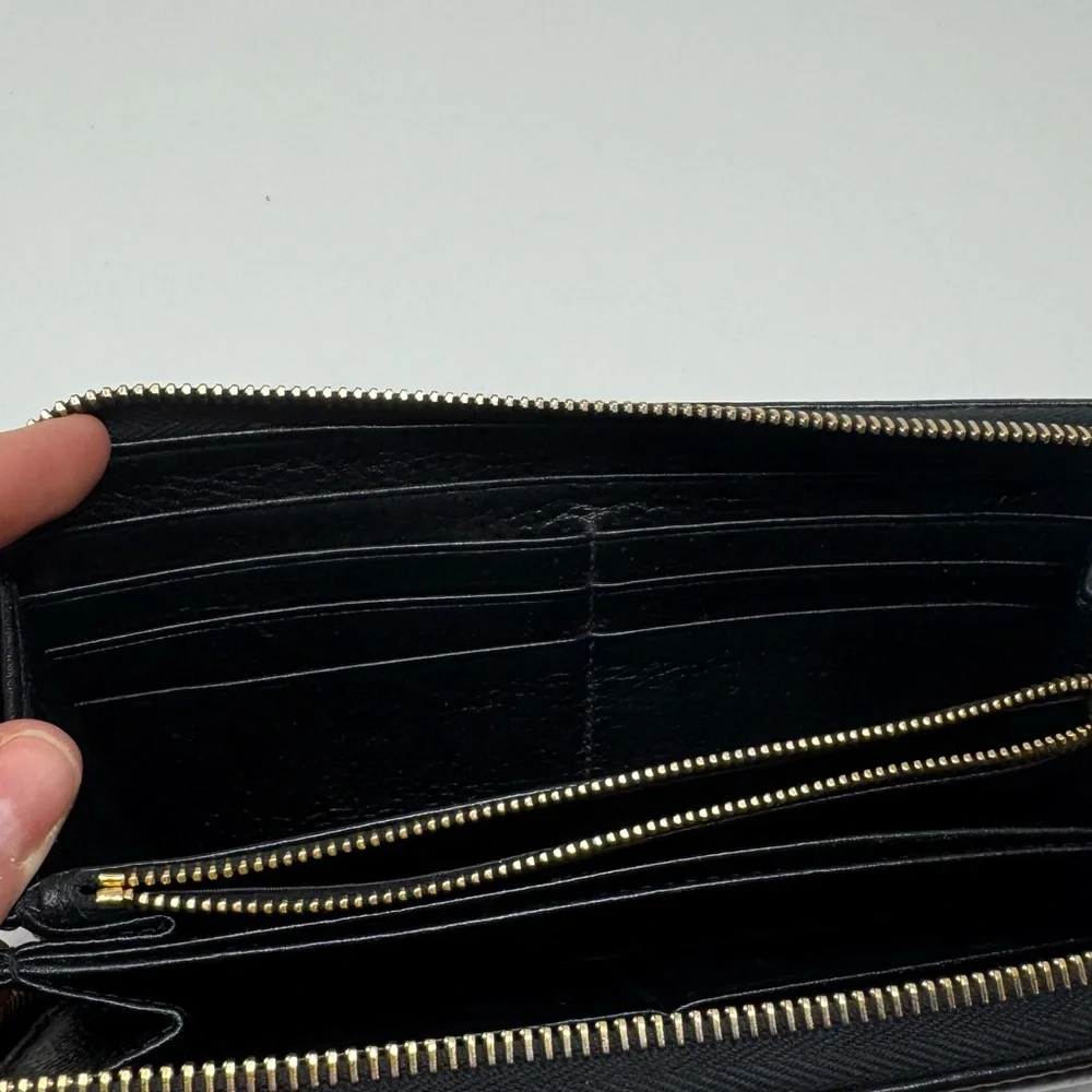 Preloved Prada Black Zip-Around Wallet with Gold Accents - Picture 13 of 16